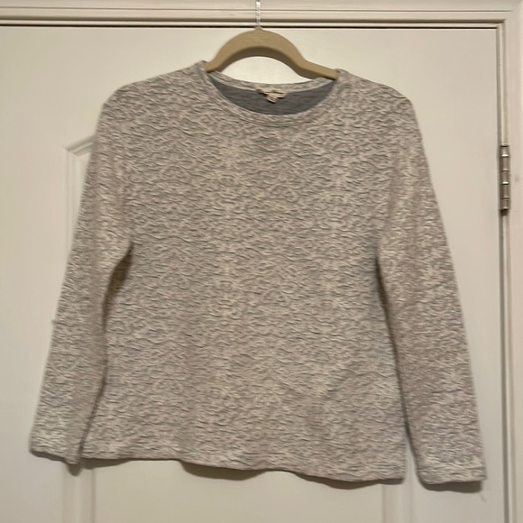 Blouses - Picture 1 of 2